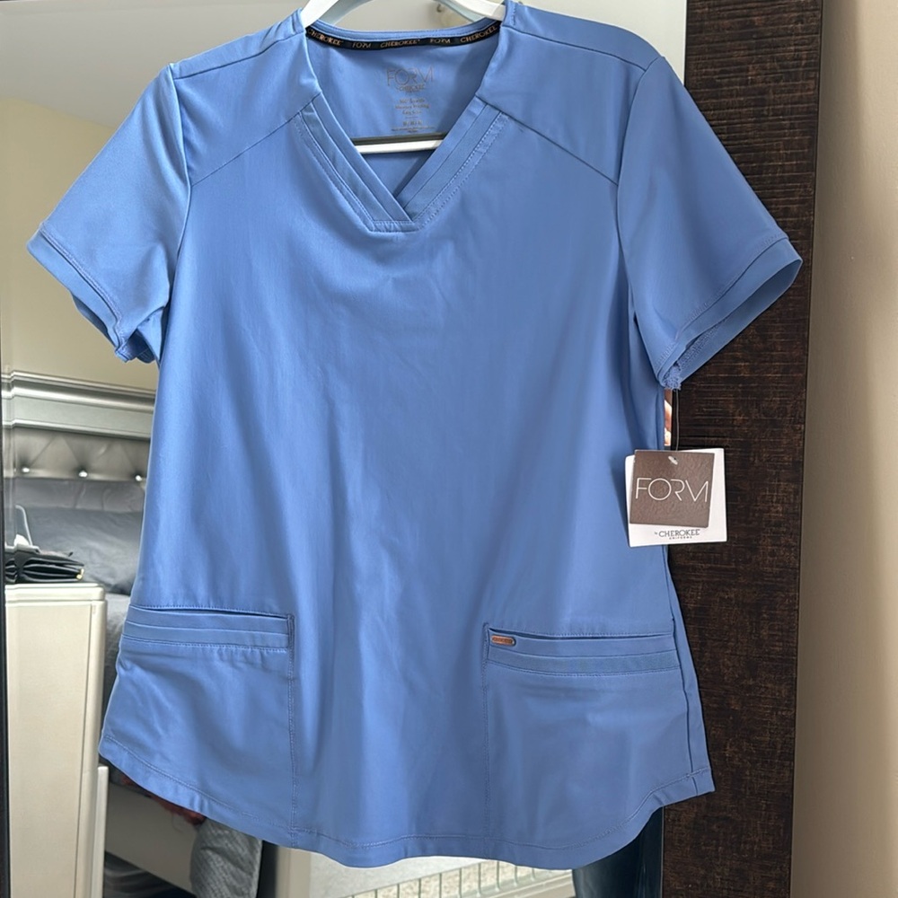 Cherokee Form women’s stretch scrub top medium NWT